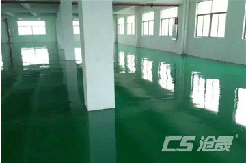 廈門滄晟環(huán)氧地坪,環(huán)氧樹脂地坪脫色的原因何在？